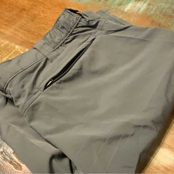 Wrangler Dark Gray Utility Shorts - Picture 4 of 4